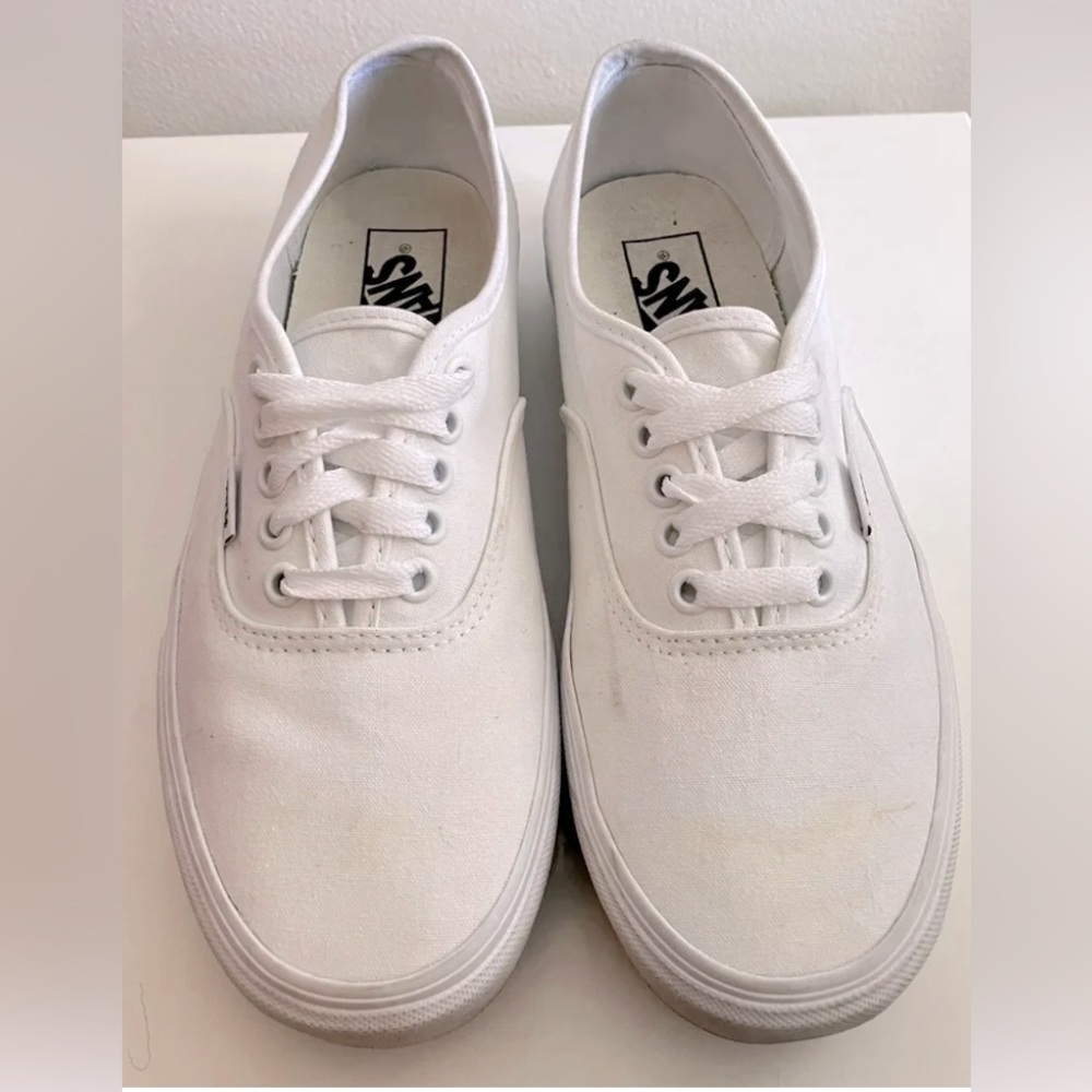 Vans White Platform Off The Wall Lace Up Sneakers W8.5 M7 Euro 39